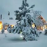 Les Lys Jolie Parentale Privative Deux Adultes Avec Sdd Pensión Pertheville-Ners