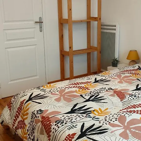 Les Lys Jolie Parentale Privative Deux Adultes Avec Sdd