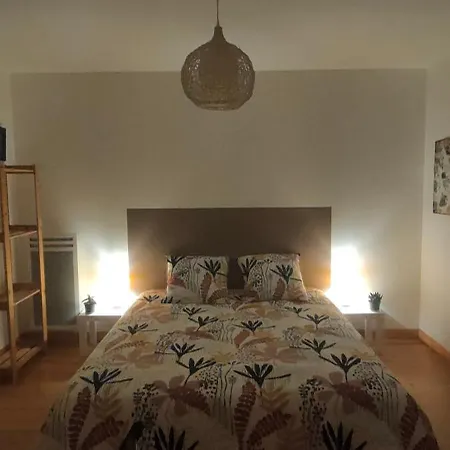 Guest house Les Lys Jolie Parentale Privative Deux Adultes Avec Sdd *