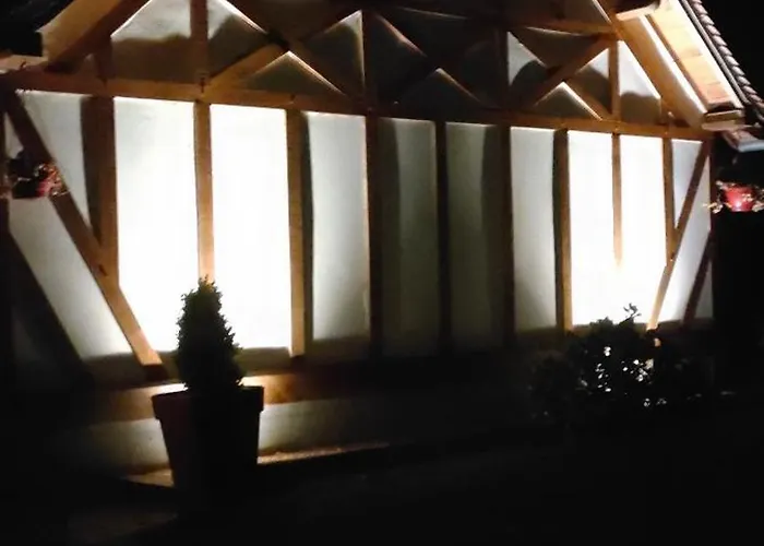 Les Lys Jolie Parentale Privative Deux Adultes Avec Sdd Maison d'hôtes Pertheville-Ners